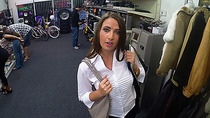 Sexy woman wants to sell her old bugle and ends up selling her ass