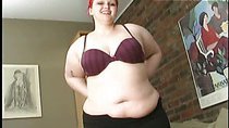 Read head BBW sticks dildo in chubby pussy