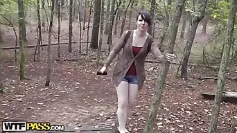 Fucked and Cum shot his girlfriend in the forest