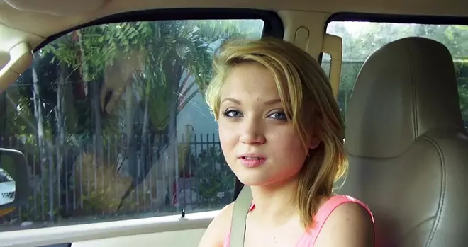 Vikiporn Hot Blonde Teen Dakota Skye Seduces A Stranger And She Gets Rammed