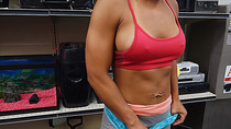 Muscular woman gets fucked at pawnshop for pawning lifting set
